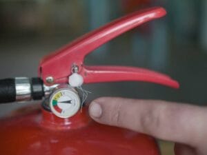 jakie powinno być ciśnienie w oponach zimowych